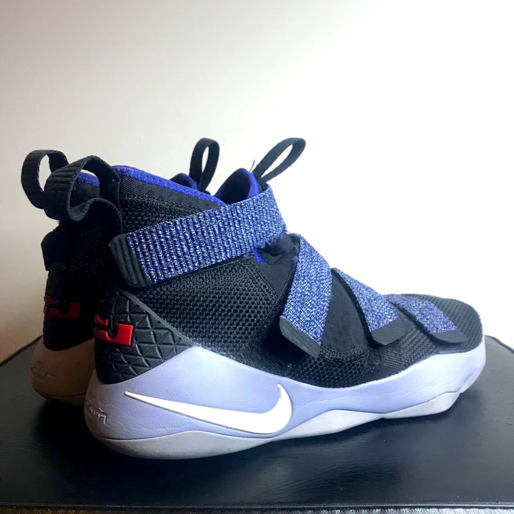 Nike - LeBron Zoom Soldier 11 ‘Glacier Grey’